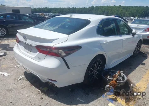 2021 Toyota Camry Se из США, поврежденный, VIN 4T1G11AKXMU615800